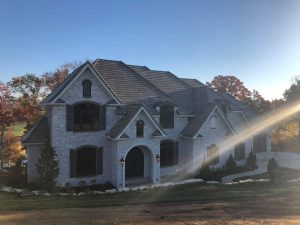 https://www.roofsbyaspen.com/winter-roofing/